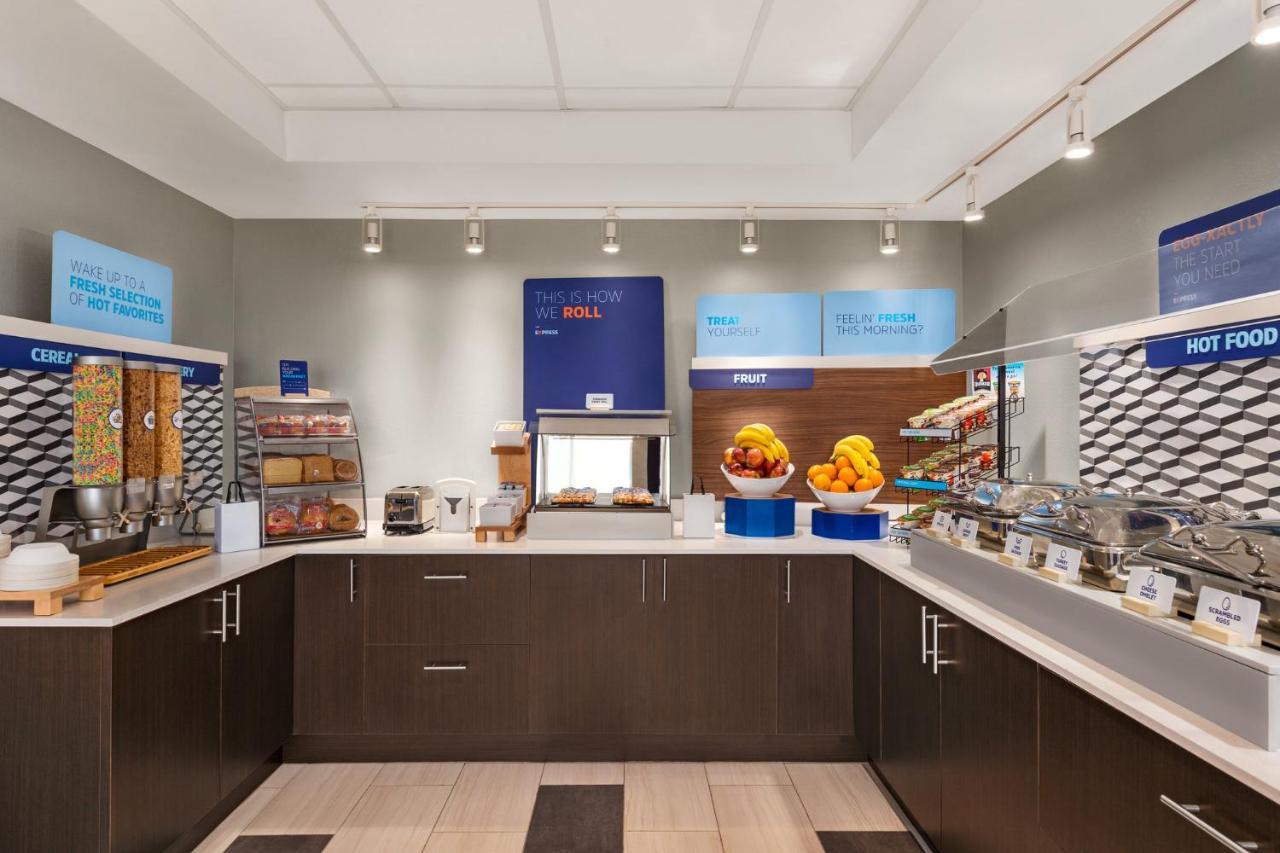 Holiday Inn Express & Suites Denver Airport By Ihg Extérieur photo