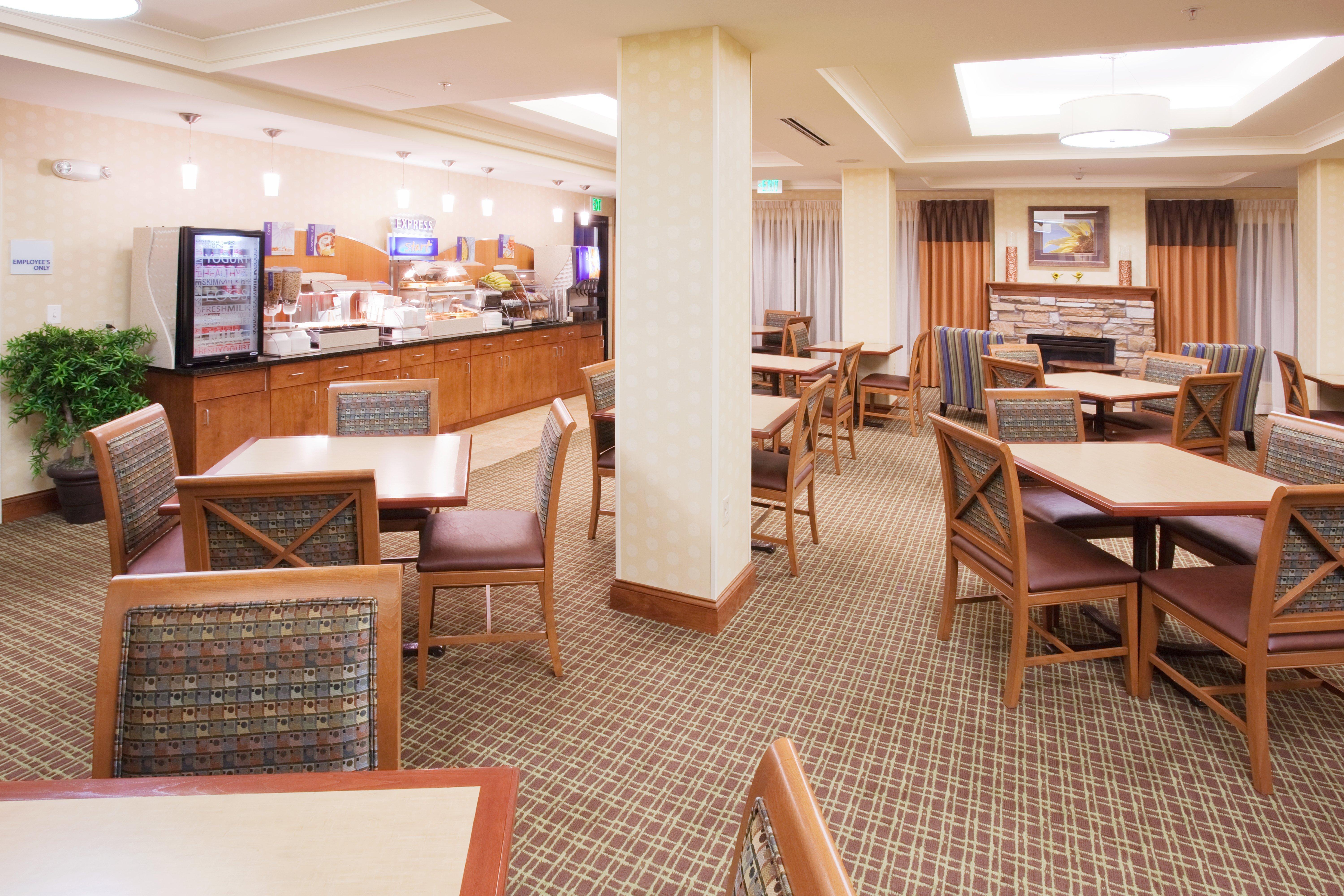 Holiday Inn Express & Suites Denver Airport By Ihg Extérieur photo